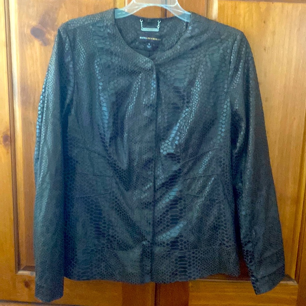 Well loved Dana Buchman snake texture jacket